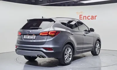Hyundai Santafe 2016, 81352 км, за 8347.9 USD