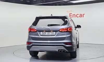 Hyundai Santafe 2016, 81352 км, за 8347.9 USD