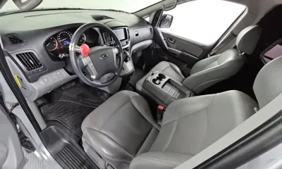 Hyundai Starex 2017, 71601 км, за 8782.21 USD - фото 7
