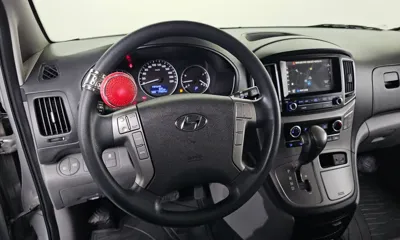 Hyundai Starex 2017, 71601 км, за 8782.21 USD - фото 16