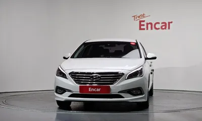 Hyundai Sonata 2015, 113419 км, за 5785.61 USD