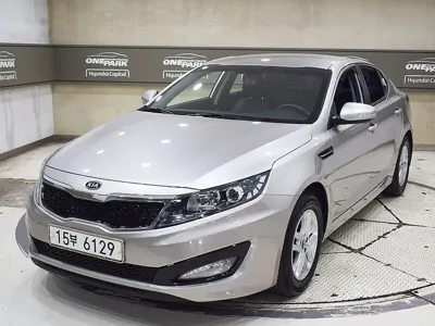 Kia K5 · 2012 год