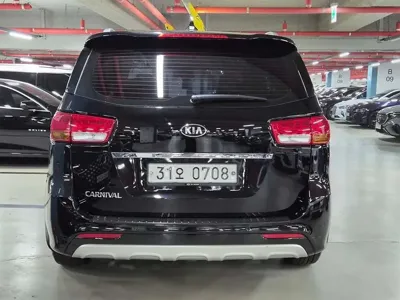Kia Canival 2016, 76702 км, за 10371.54 USD