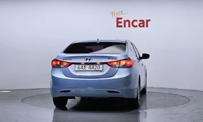 Hyundai Avante 2011, 63665 км, за 3612.72 USD