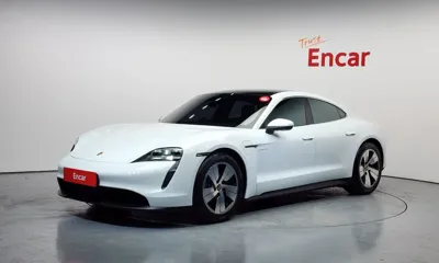 Porsche Taycan · 2023 год
