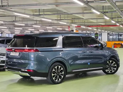 Kia Canival 2021, 116010 км, за 14637.02 USD