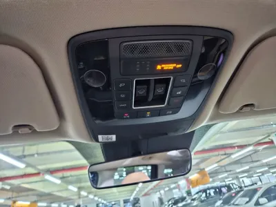 Kia Canival 2021, 116010 км, за 14637.02 USD