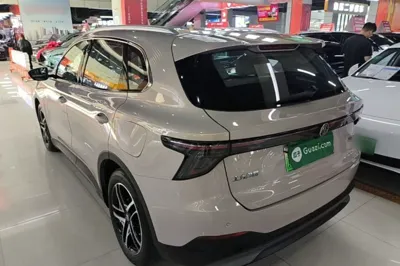 MG ES5 2025, 34500 км, за 14143 USD