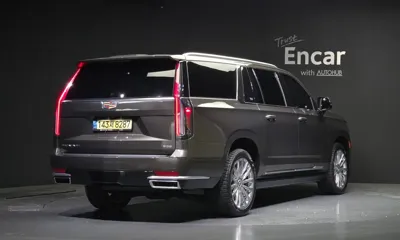 Cadillac Escalade 2021, 74400 км, за 50662.21 USD