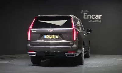 Cadillac Escalade 2021, 74400 км, за 50662.21 USD