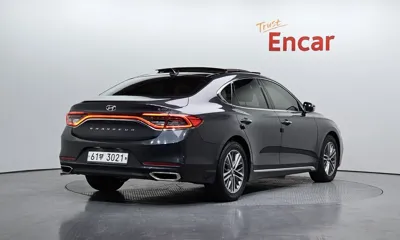 Hyundai Grandeur 2018, 33345 км, за 13148.33 USD