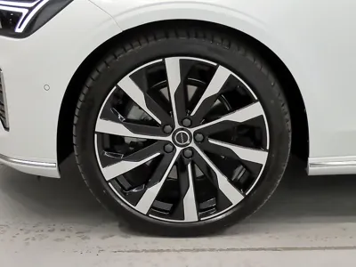 Volvo S90 2026, 1612 км, за 39057.37 USD