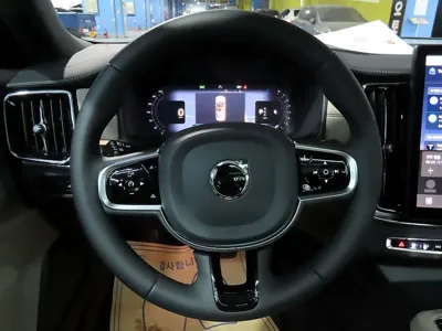 Volvo S90 2026, 1612 км, за 39057.37 USD - фото 13