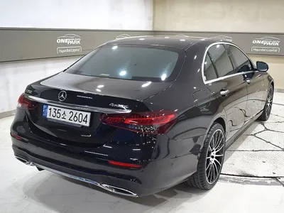 Mercedes-Benz E-Class 2022, 53742 км, за 26606.84 USD