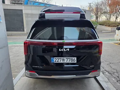 Kia Canival 2026, 5900 км, за 40213.21 USD