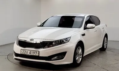 Kia K5 · 2011 год