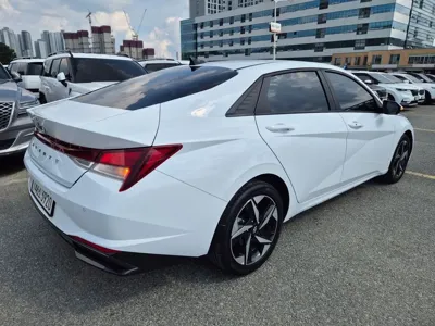 Hyundai Avante 2023, 66340 км, за 11027.96 USD - фото 6