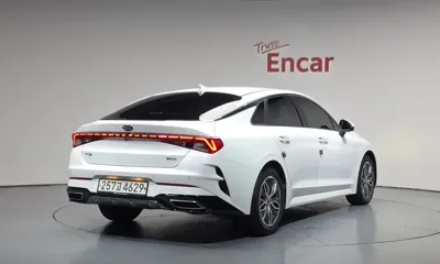 Kia K5 2020, 102847 км, за 10906.94 USD