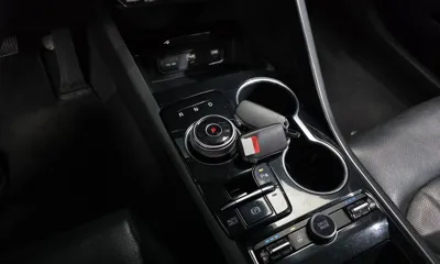 Kia K5 2020, 102847 км, за 10906.94 USD - фото 9