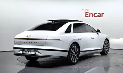 Hyundai Grandeur 2023, 67832 км, за 17395.3 USD