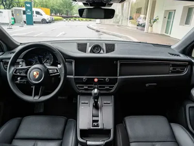 Porsche Macan 2023, 38000 км, за 49593.57 USD - фото 17