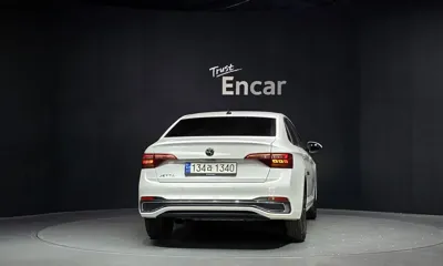 Volkswagen Jetta 2023, 22086 км, за 14506.91 USD