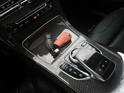Mercedes-Benz GLC-Class 2018, 133825 км, за 18379.94 USD - фото 9