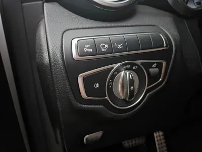 Mercedes-Benz GLC-Class 2018, 133825 км, за 18379.94 USD - фото 16