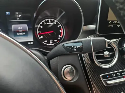 Mercedes-Benz GLC-Class 2018, 133825 км, за 18379.94 USD - фото 18
