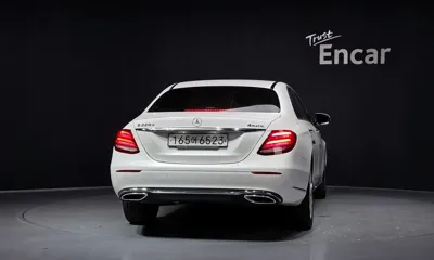 Mercedes-Benz E-Class 2019, 93092 км, за 16511.73 USD - фото 4