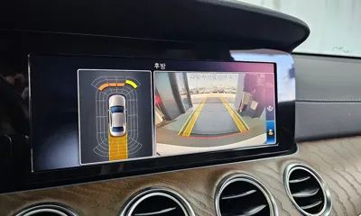 Mercedes-Benz E-Class 2019, 93092 км, за 16511.73 USD - фото 15