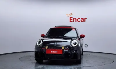 MINI Cooper 2023, 46911 км, за 19491.24 USD
