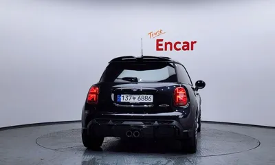 MINI Cooper 2023, 46911 км, за 19491.24 USD