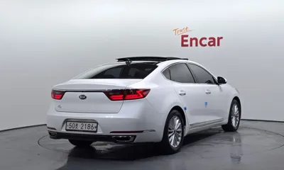 Kia K7 2017, 147051 км, за 7619.55 USD