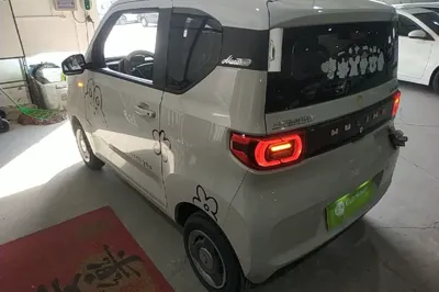 Wuling Hongguang MINIEV 2022, 32300 км, за 5333 USD
