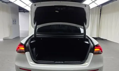 Maserati Quattroporte 2019, 47785 км, за 28554.55 USD - фото 16