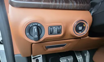 Maserati Quattroporte 2019, 47785 км, за 28554.55 USD - фото 18