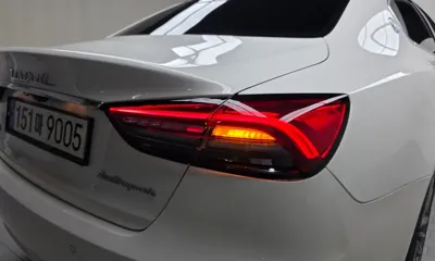 Maserati Quattroporte 2019, 47785 км, за 28554.55 USD - фото 23