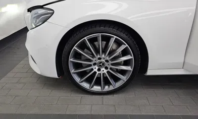 Mercedes-Benz E-Class 2018, 35390 км, за 20000.01 USD