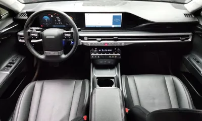 Hyundai Grandeur 2023, 87569 км, за 16848.36 USD - фото 7