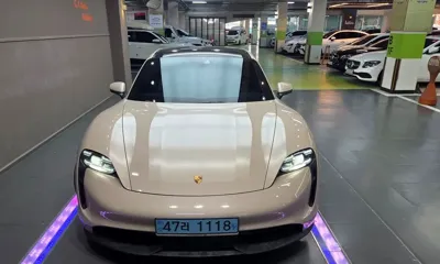 Porsche Taycan 2021, 59593 км, за 61889.28 USD