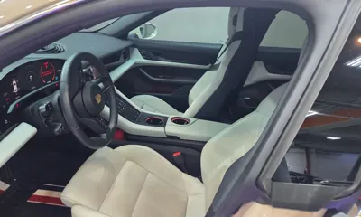 Porsche Taycan 2021, 59593 км, за 61889.28 USD - фото 9