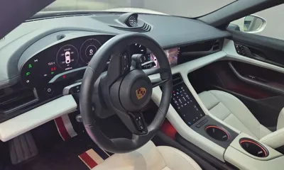 Porsche Taycan 2021, 59593 км, за 61889.28 USD - фото 13