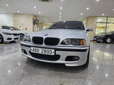 BMW 3-Series · 2003 год