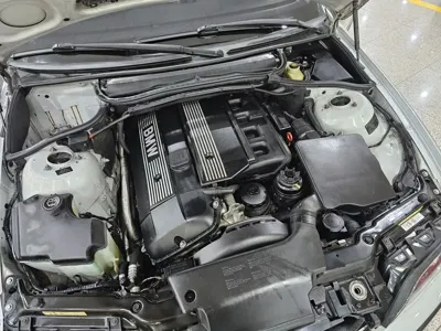 BMW 3-Series 2003, 154642 км, за 3612.72 USD