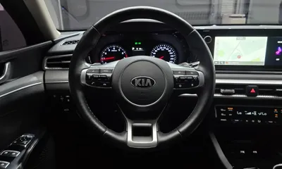 Kia K5 2021, 108352 км, за 10174.61 USD - фото 13