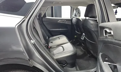Kia Sportage 2022, 39309 км, за 17839.44 USD - фото 12