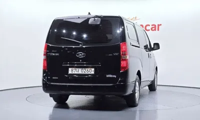 Hyundai Starex 2021, 83237 км, за 11757.75 USD