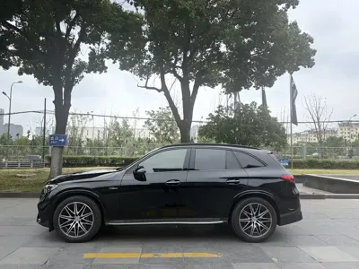 Mercedes-Benz GLC AMG 2025, 13000 км, за 61211.29 USD - фото 7