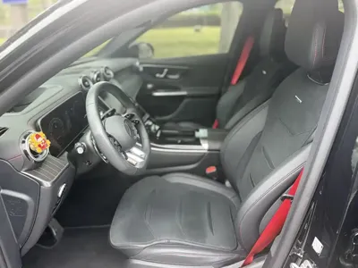 Mercedes-Benz GLC AMG 2025, 13000 км, за 61211.29 USD - фото 9